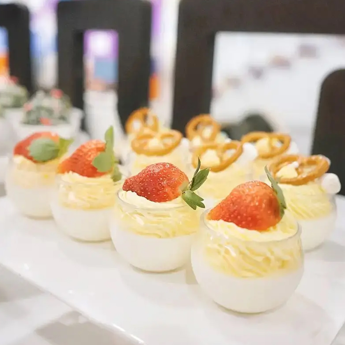 丸い小さなプラスチック製デザートカップ、ミニクリアプラスチッ - Champagne Tower Set のレビューと価格