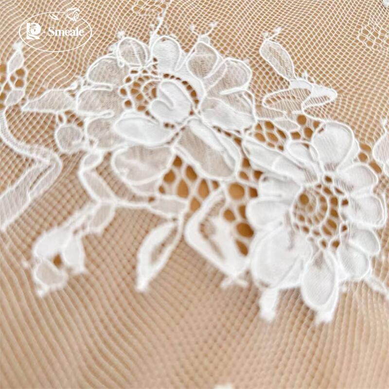 3メートル/ロット 手作りのボーダー刺繍レース生地。ウェディ - Wedding Dress Supply のレビューと価格